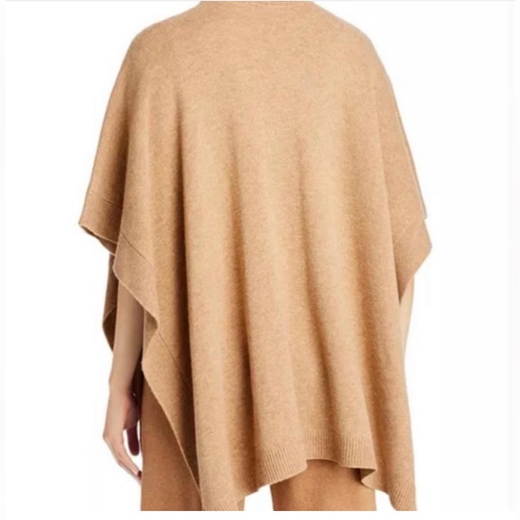 New, BOSS
Landera Turtleneck Poncho - Picture 5 of 10